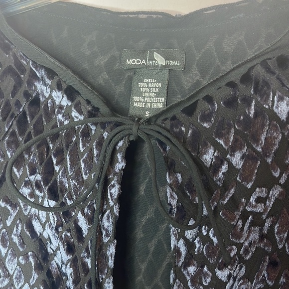 🆕 MODA INTERNATIONAL Victoria’s Secret Black Navy Burnout Velvet Tunic Dress - Picture 4 of 13
